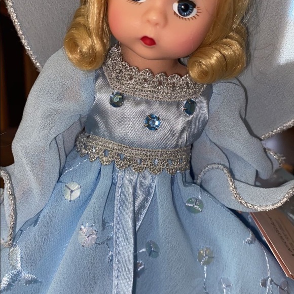 porcelain doll - Picture 2 of 2